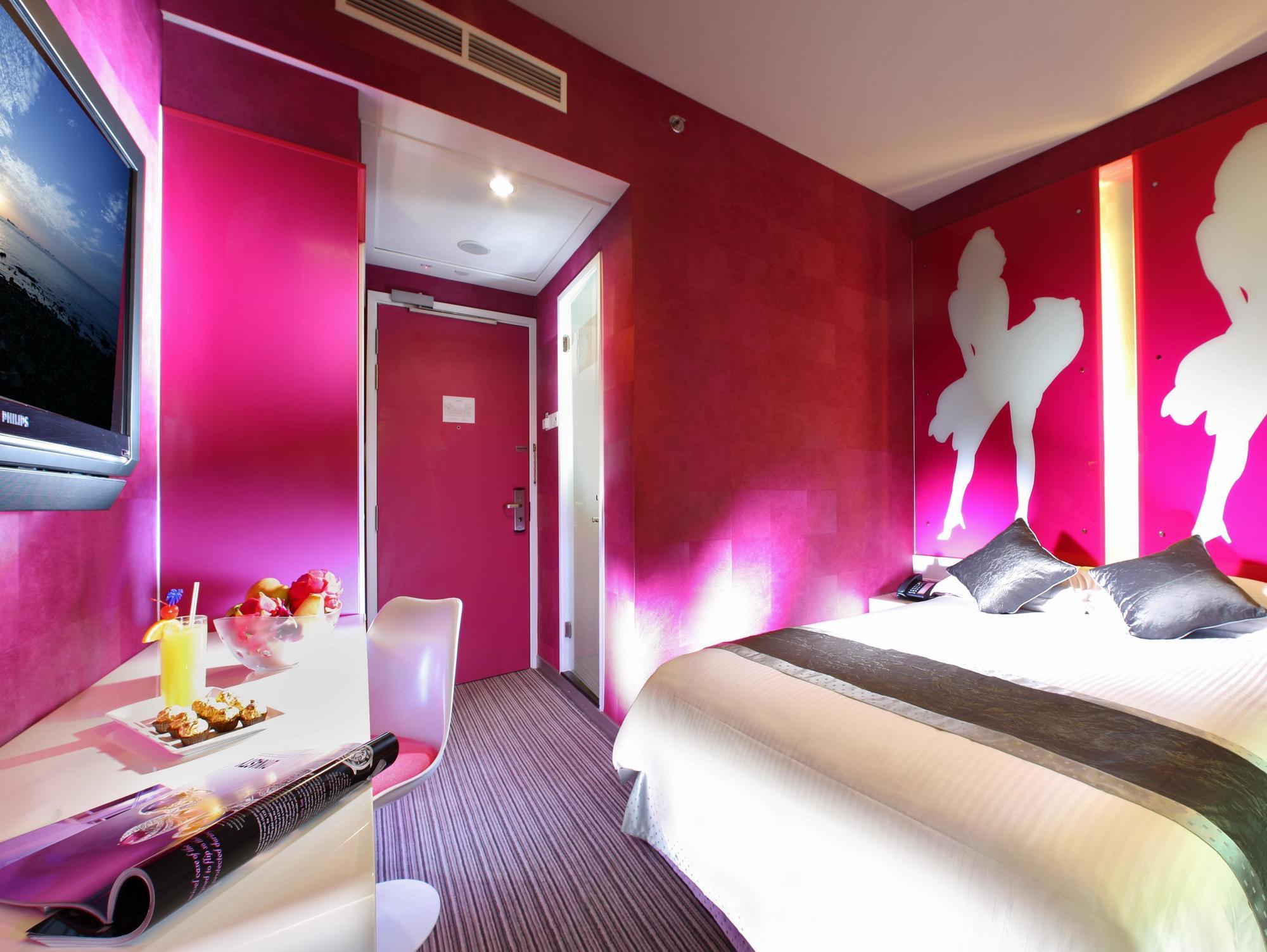 Re! @ Pearl's Hill 4*
