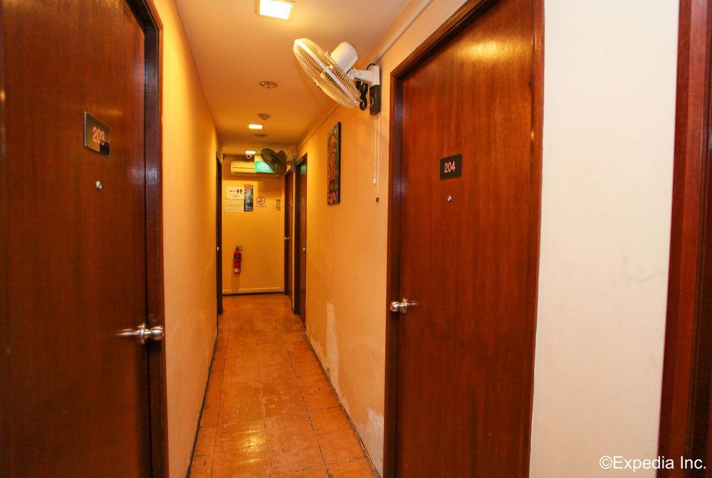 Cube Boutique Capsule At Chinatown Capsule hotel 2*