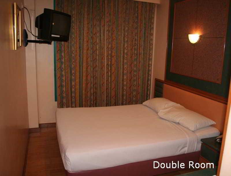 Hotel 81 Premier Princess 2*