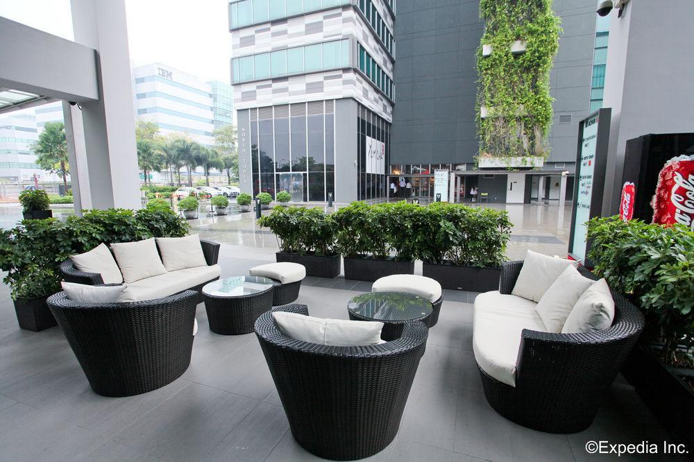 Park Avenue Changi Hotel 4*