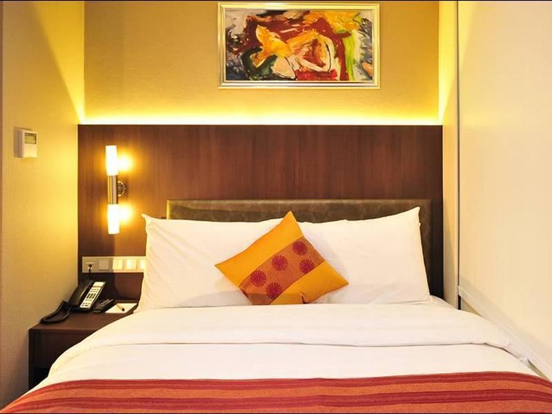 Clover 5 Hongkong Street Hotel