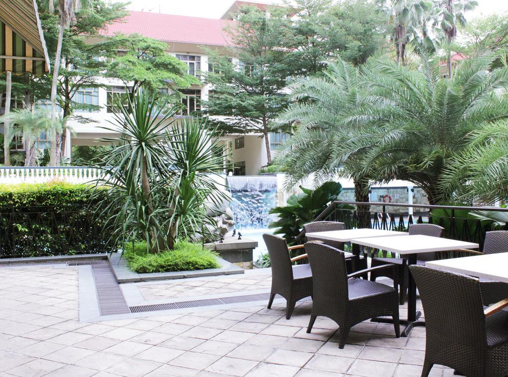 Aparthotel Treetops Executive Residences