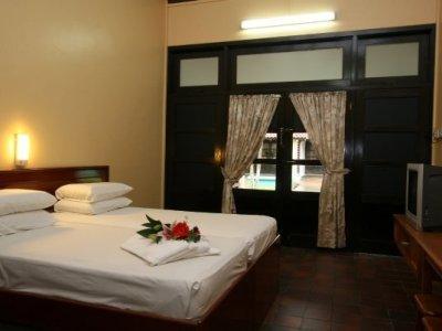 Costa Sands Pasir Ris Hotel 3*