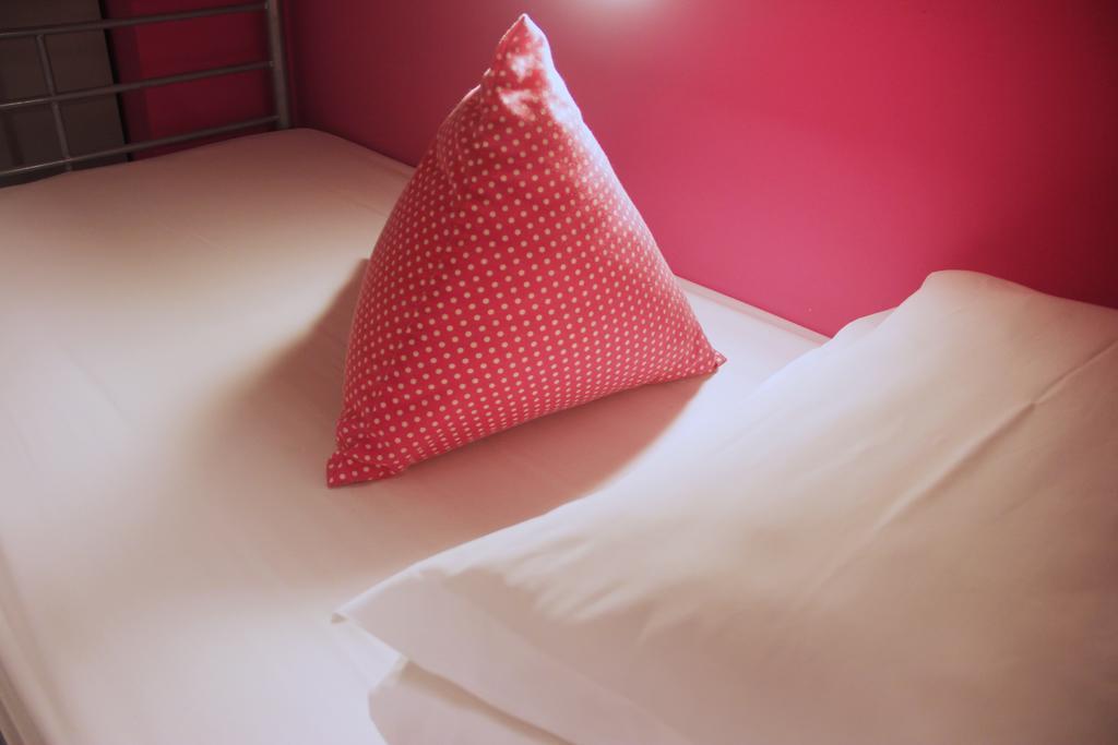 Five Stones Hostel *