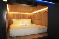 Cube Boutique Capsule Hotel