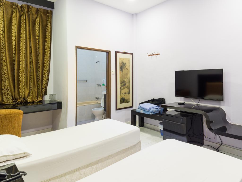 Hotel Reddoorz Near Aljunied Mrt