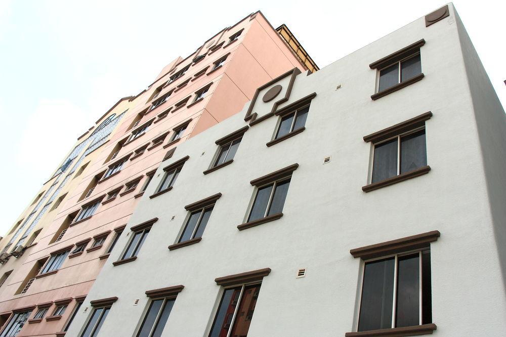 Ibis Budget Ametrine Hotel 2*
