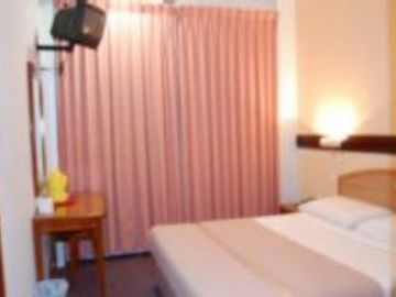 Hotel Madras Eminence 2*