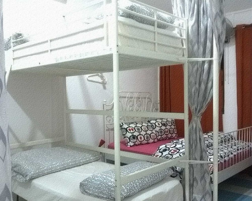 Hostel Drop *