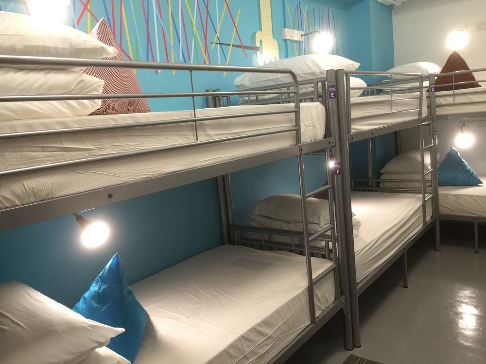 Five Stones Hostel Singapore