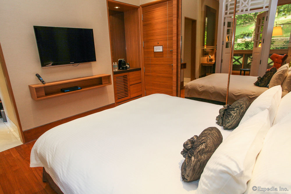 Fort Canning Hotel
