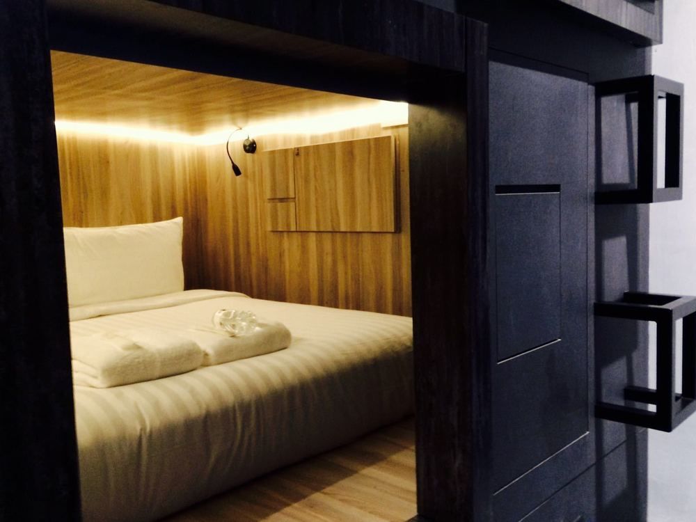 Cube Boutique Capsule At Chinatown Capsule hotel