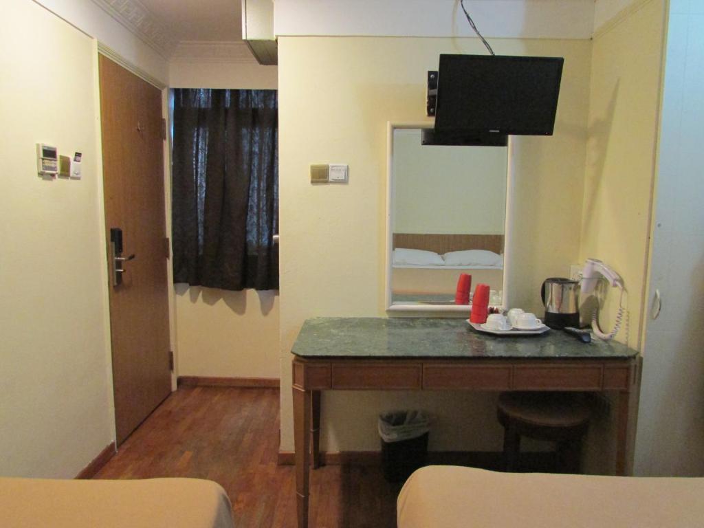 Arianna Hotel