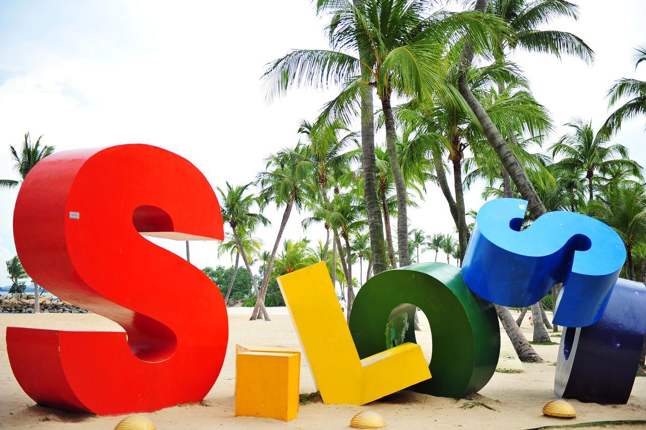 Costa Sands Sentosa Kampung Hut