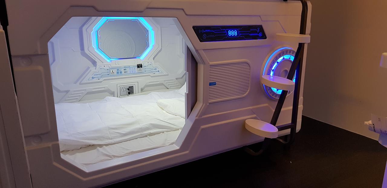 Galaxy Pods @ Chinatown Capsule hotel