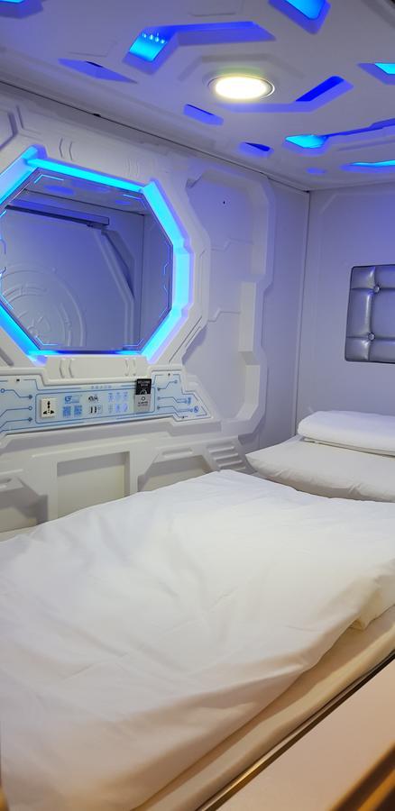 Galaxy Pods @ Chinatown 2*