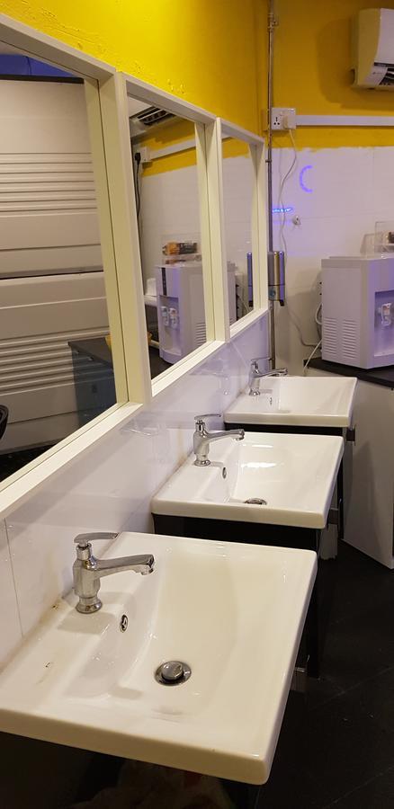 Capsule hotel Galaxy Pods @ Chinatown