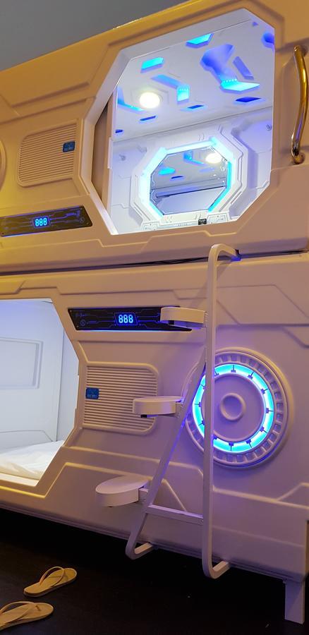 Galaxy Pods @ Chinatown Capsule hotel