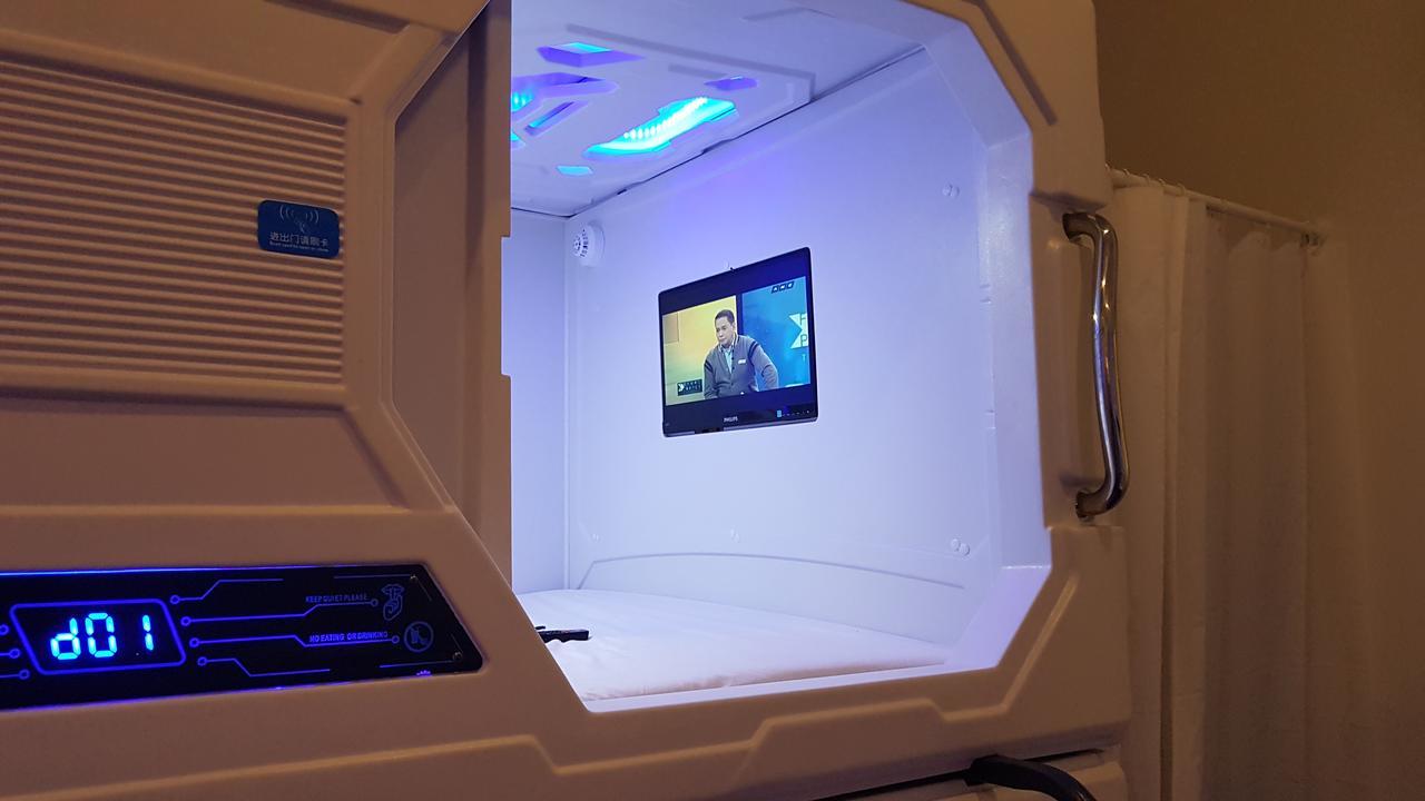 Galaxy Pods @ Chinatown Capsule hotel Singapore