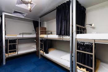 Blue Jazz Hostel Singapore