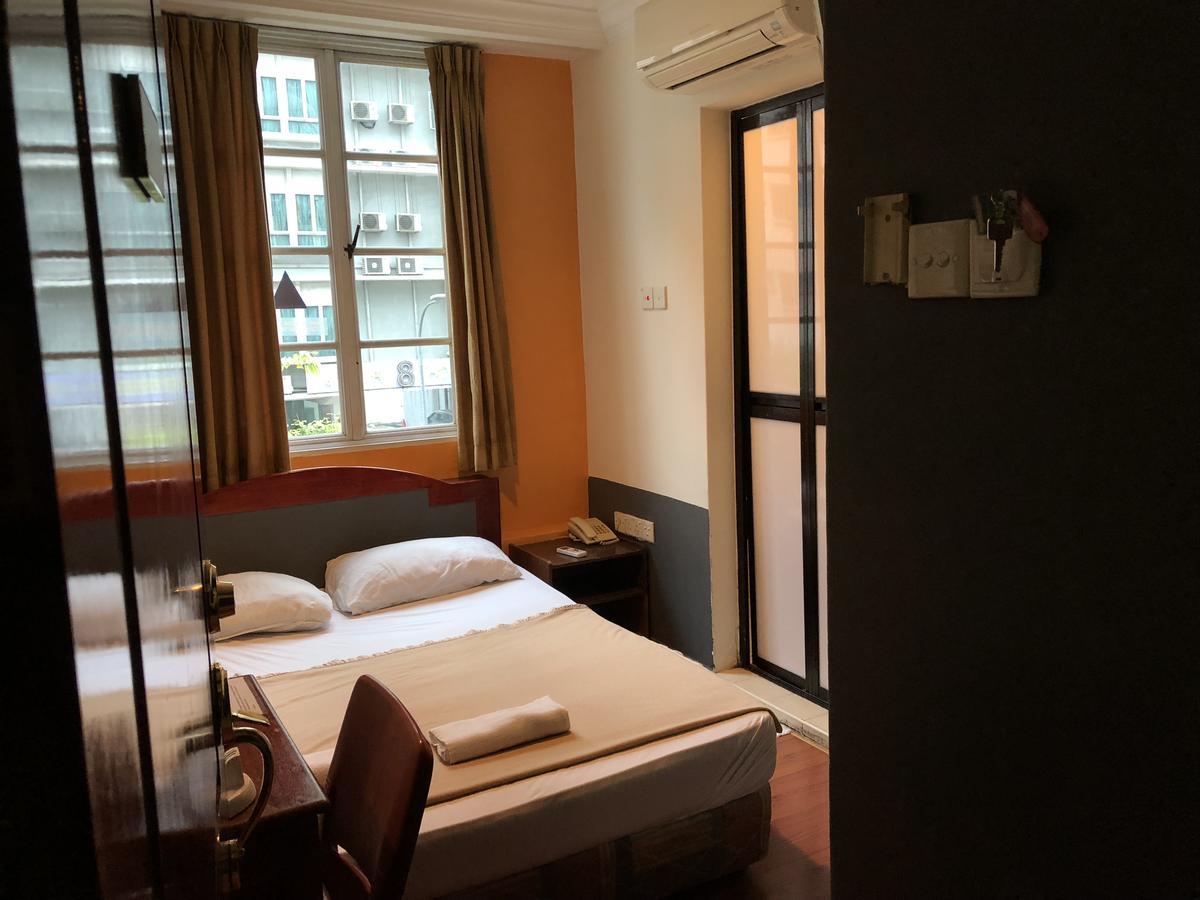 Hotel Happy