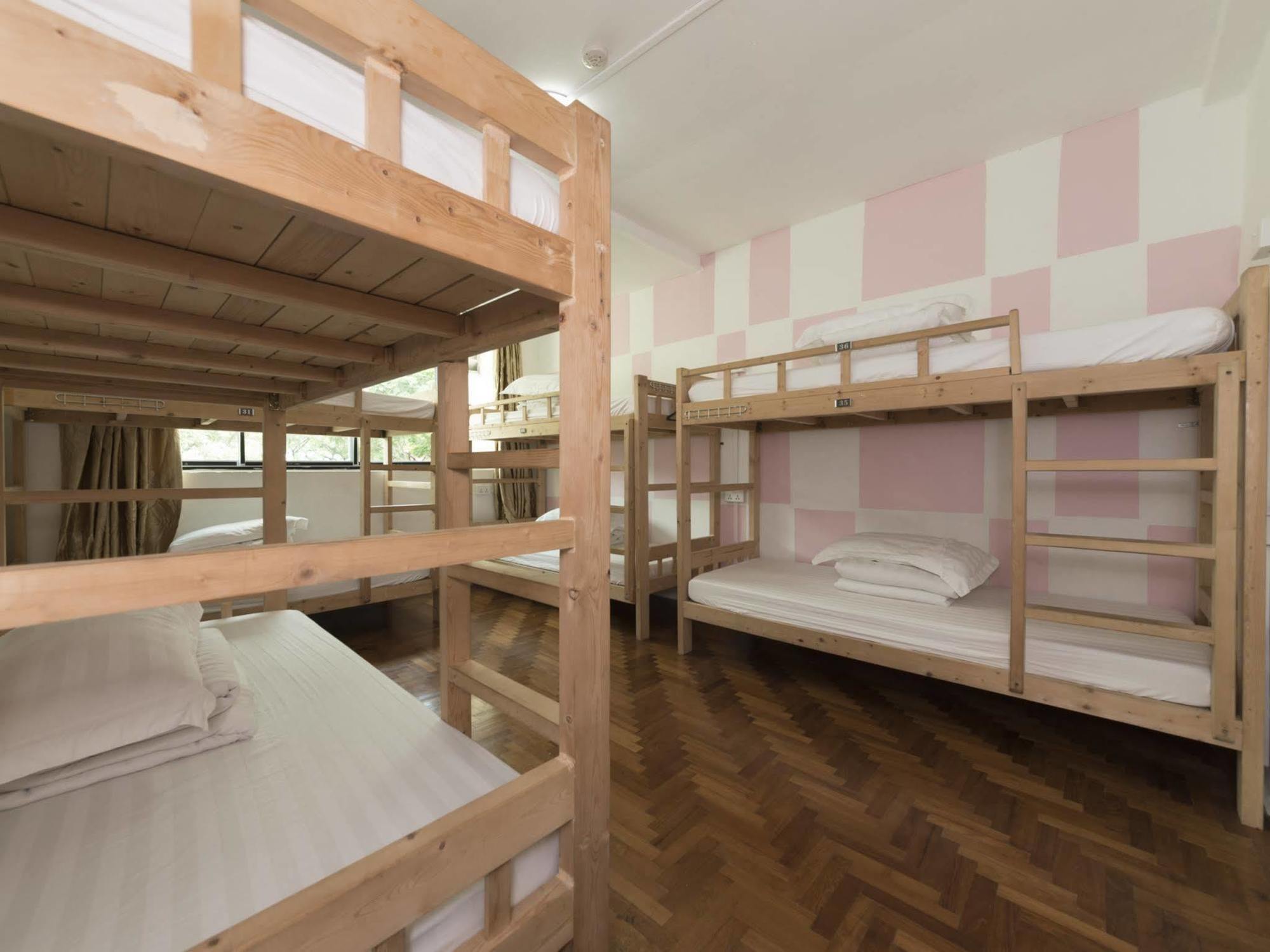 Hostel Traveller@sg *