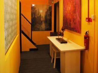 Moni Gallery Asrama *