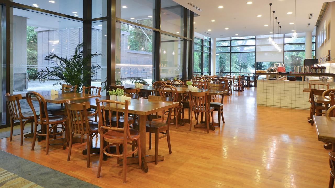 Hotel Zen Premium Cranwell Road 4*