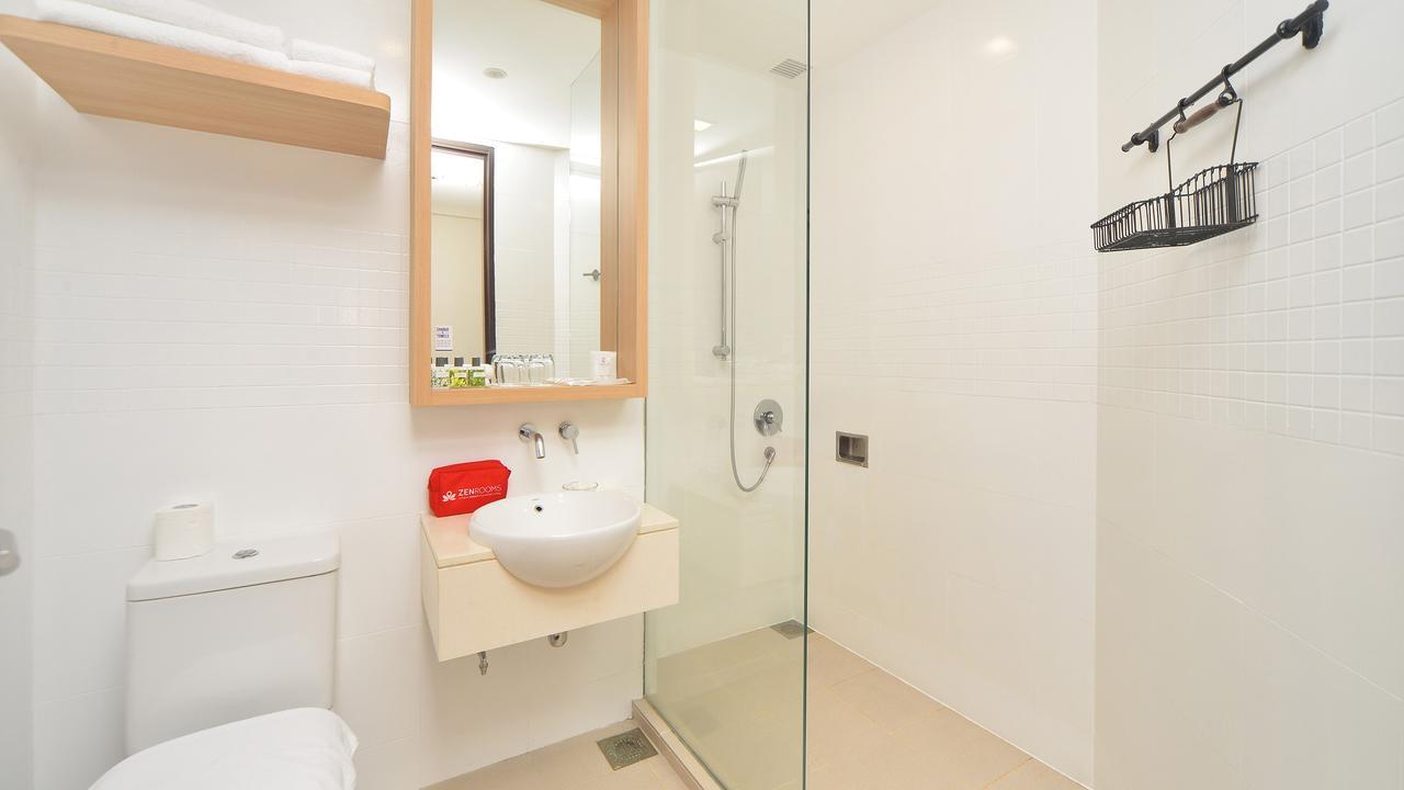 Zen Premium Cranwell Road Hotel