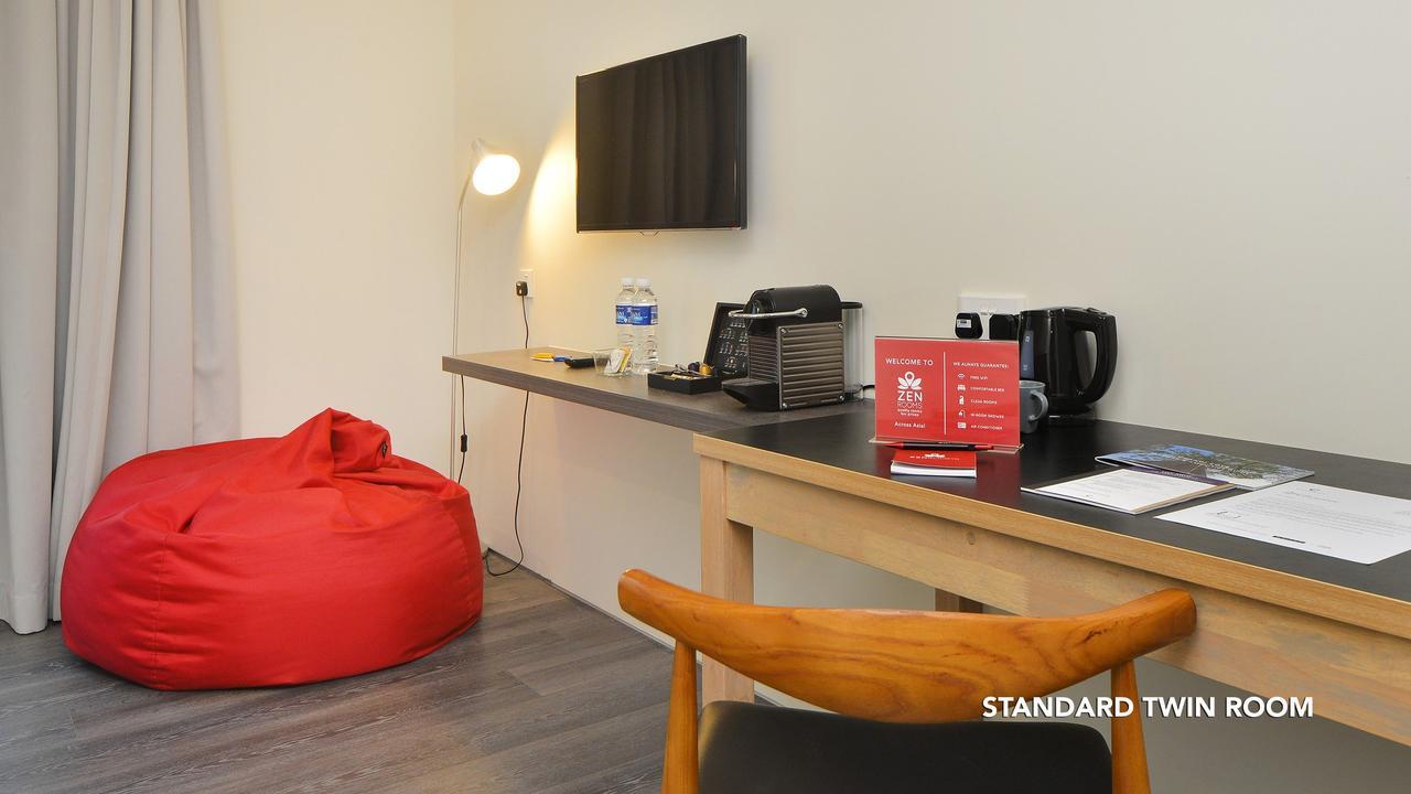 Zen Premium Cranwell Road Hotel