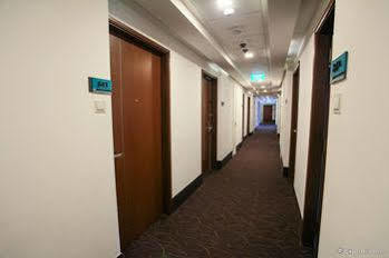 Chancellor@orchard Hotel 3*