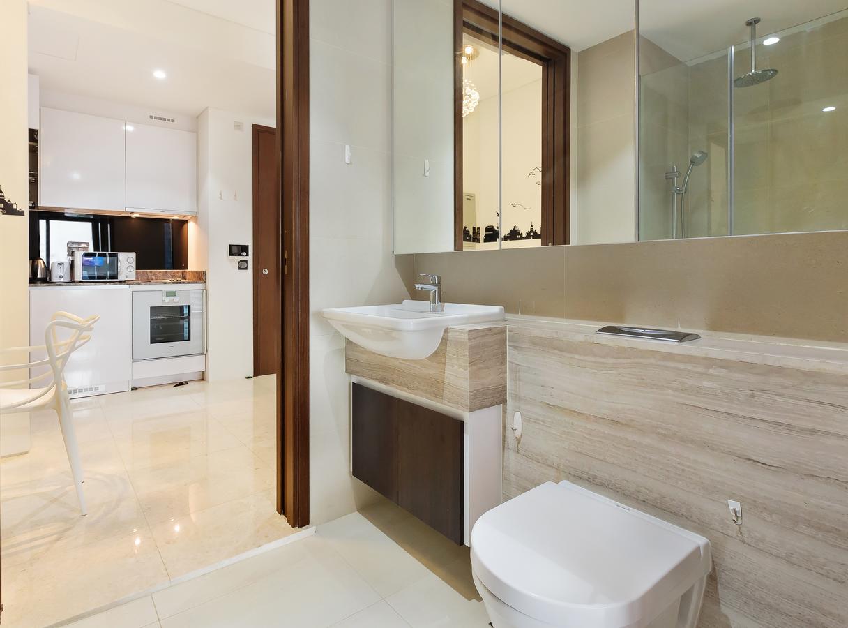 City Balcony With Marina Bay View Apartment *