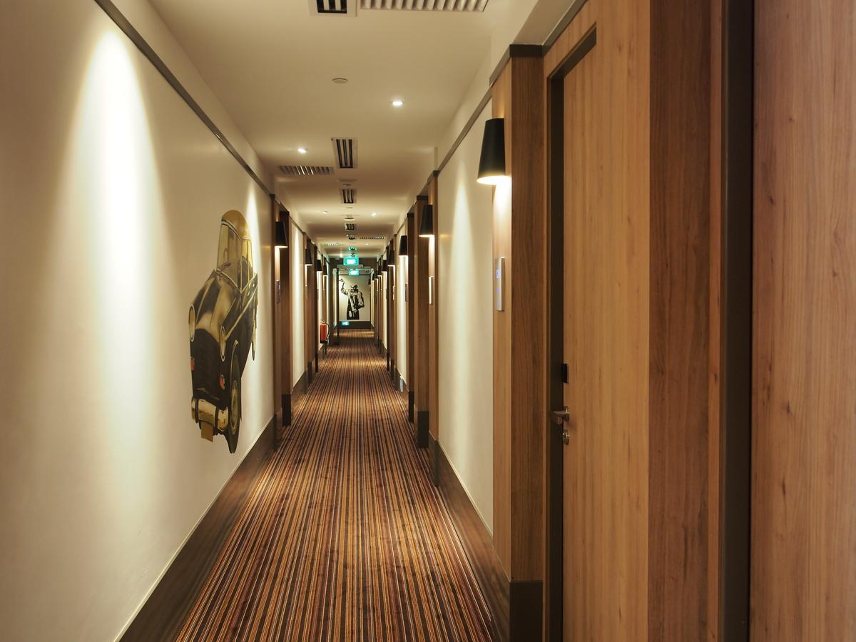 Aqueen Heritage Little India Hotel