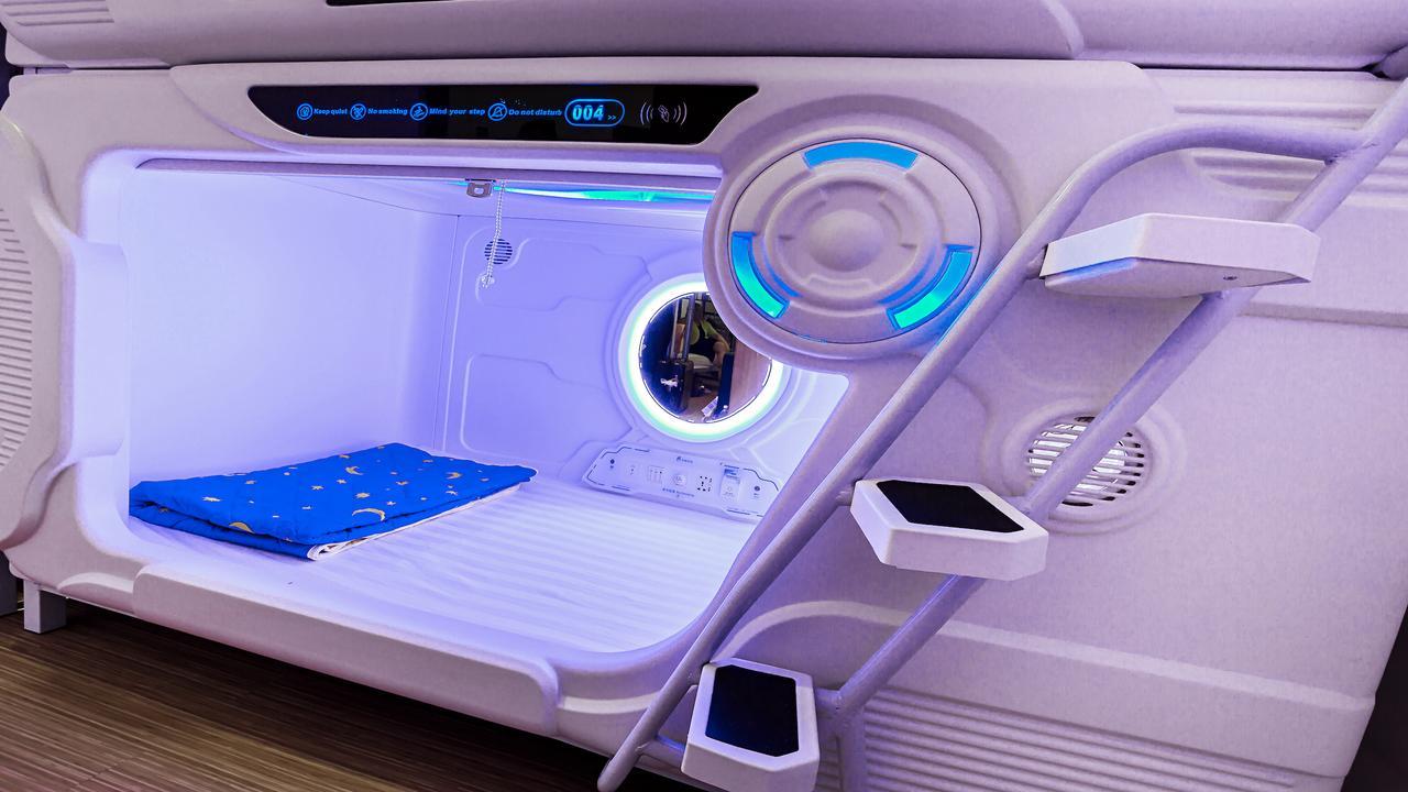 Spacepod@sg *
