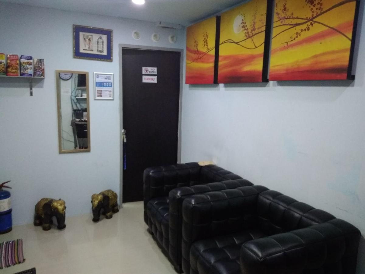 At Sg Hostel Singapore