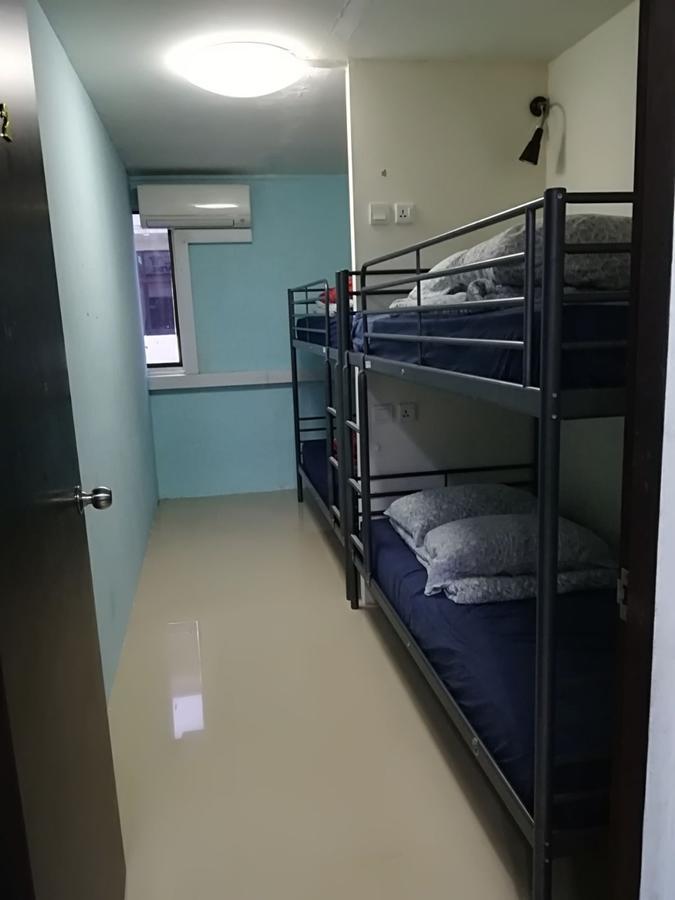 At Sg Hostel Singapore