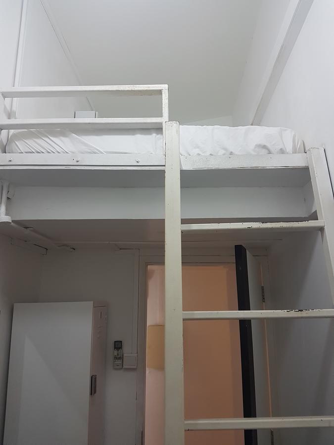 Beary Good Capsule hotel 2*