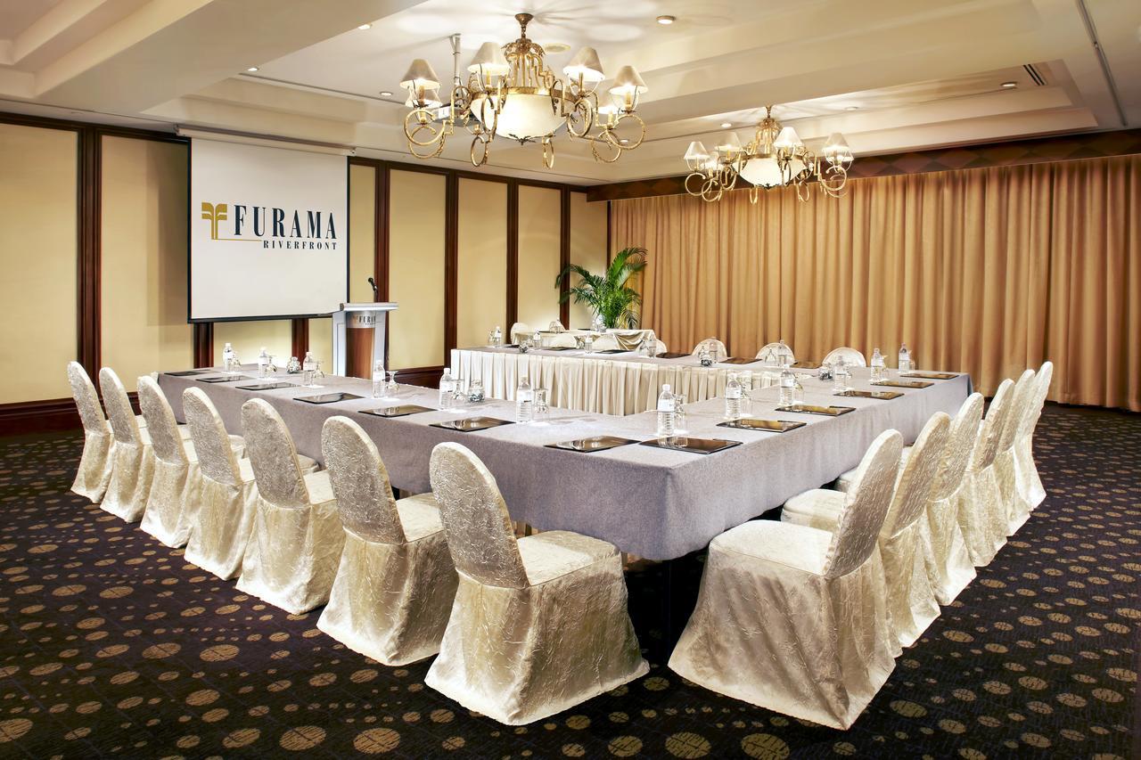 Hotel Furama Riverfront 4*