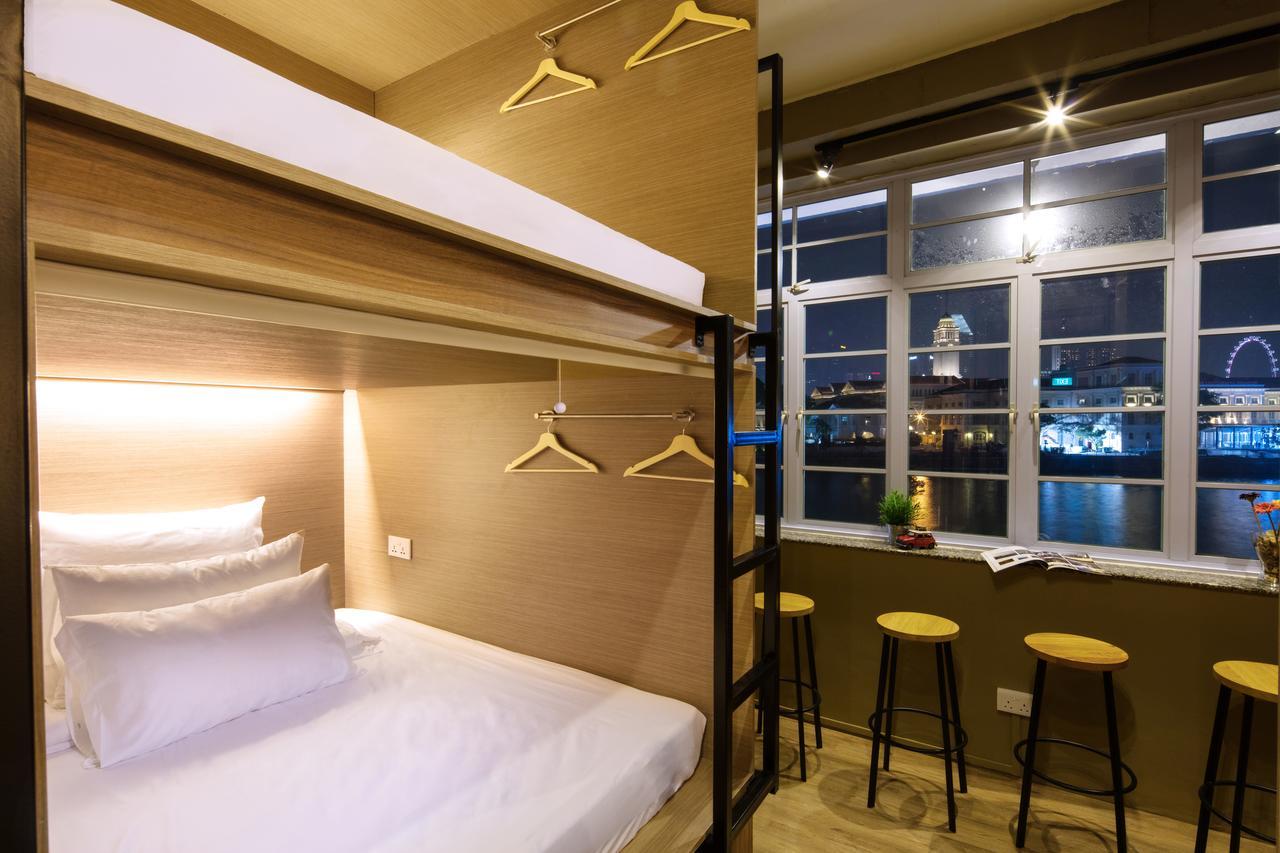Hotel kapsul Beat. Capsule @ Boat Quay Singapura