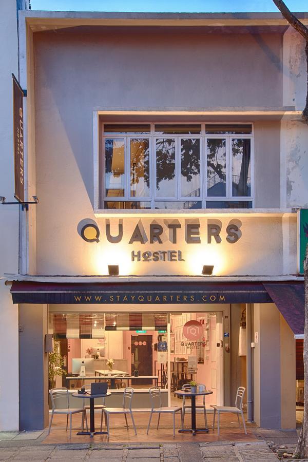Quarters Capsule