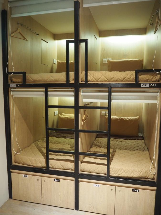 Atlantis Pods @ Bugis 2* Singapore