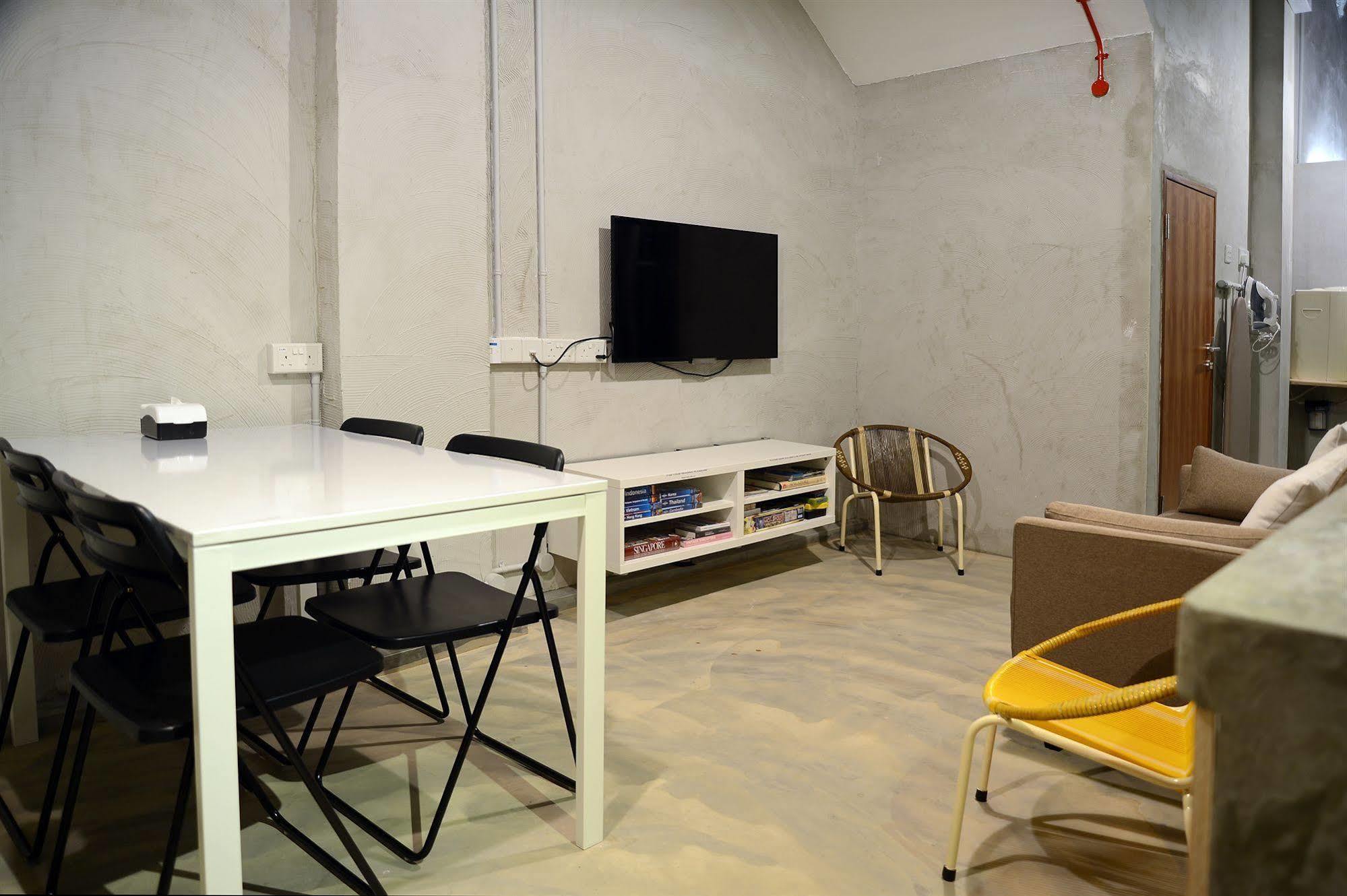 Hostel Fisher *