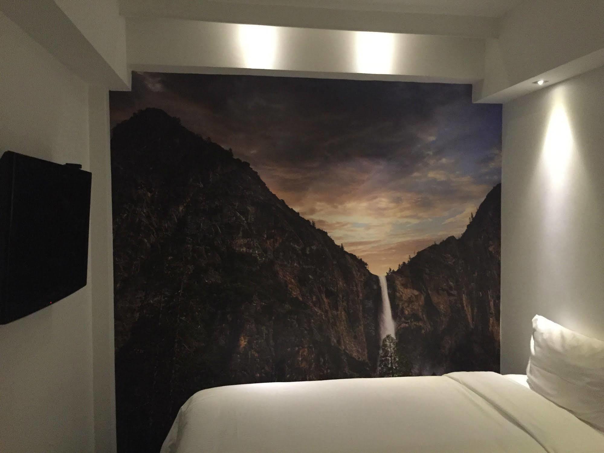 Hotel Moon 23 Singapore