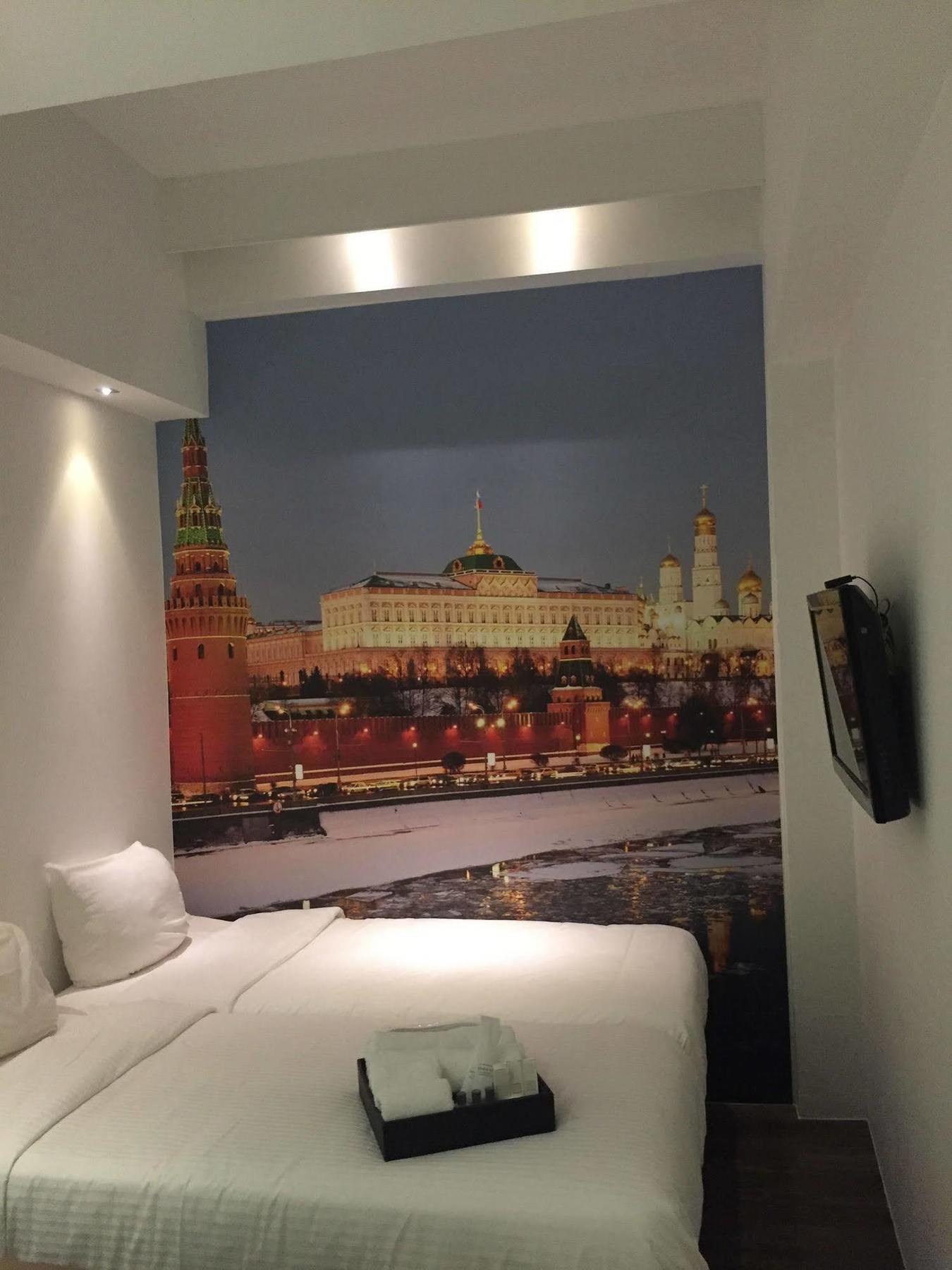 Moon 23 Hotel