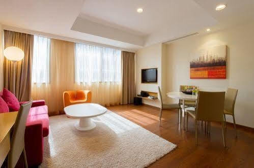 Aparthotel Park Avenue Clemenceau 4*