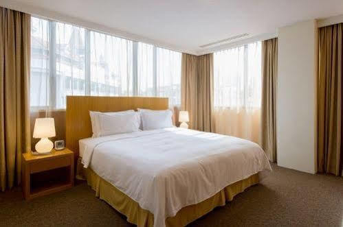 Park Avenue Clemenceau