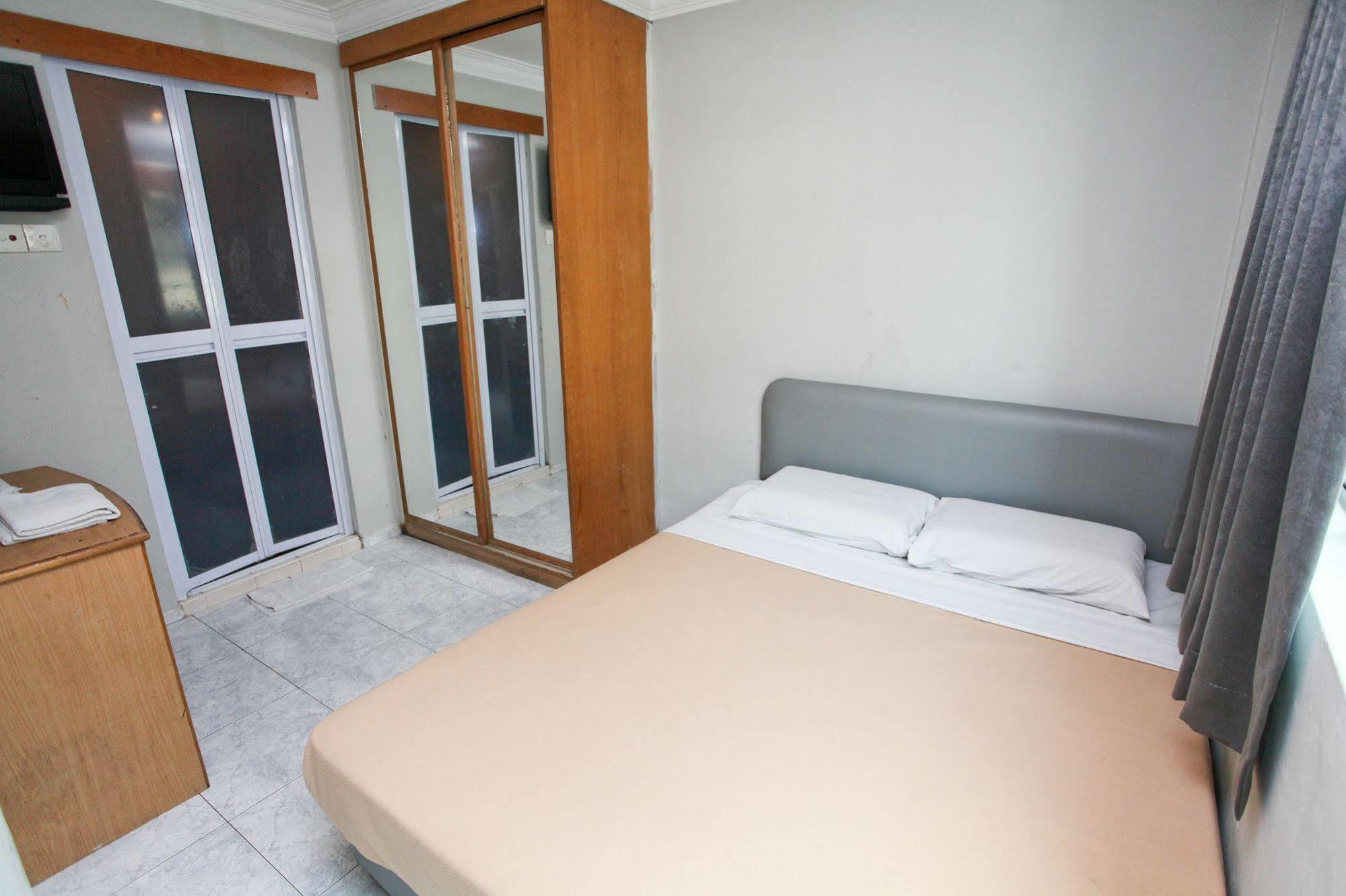 Jjh Aliwal Hotel
