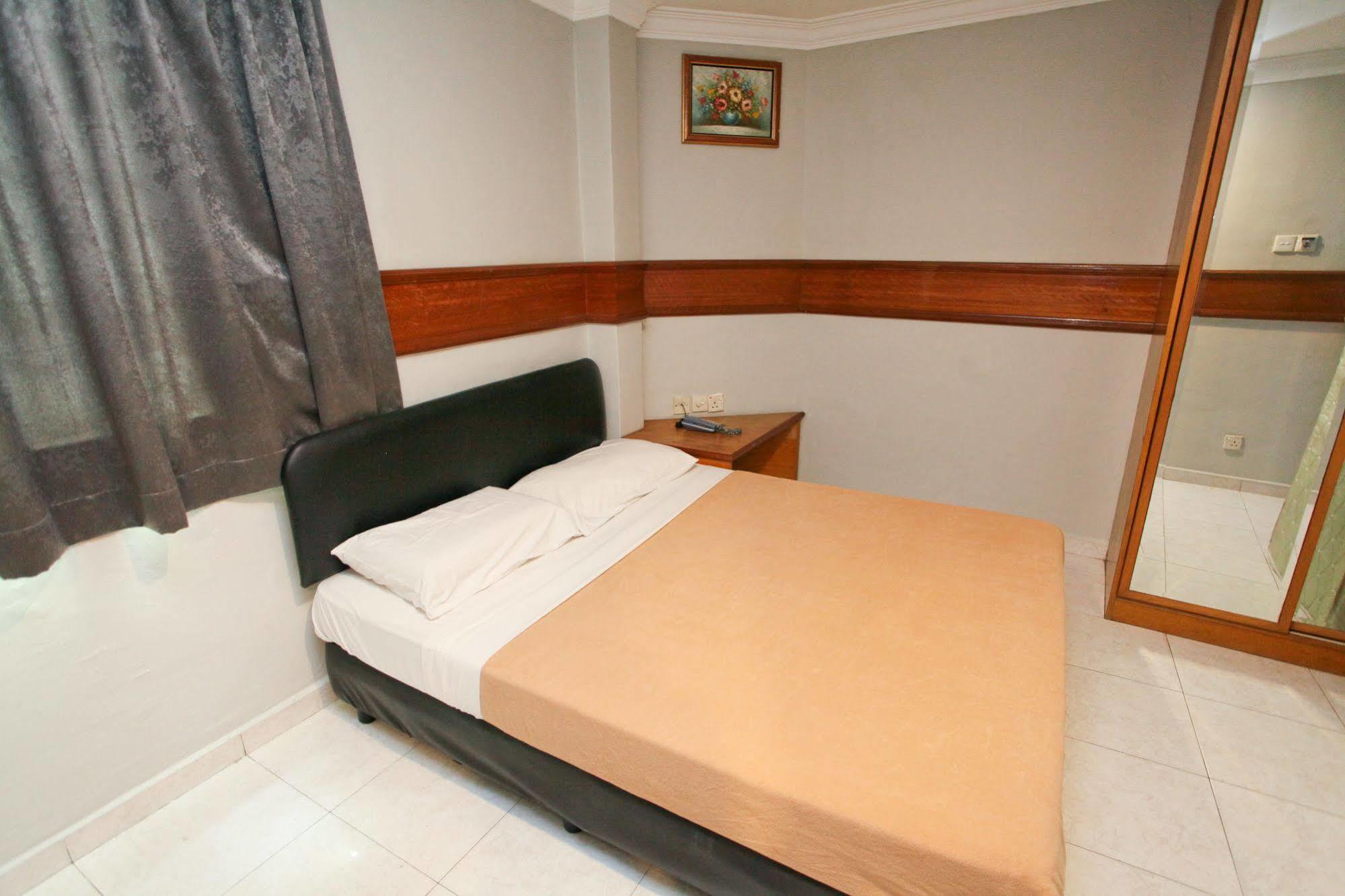 Jjh Aliwal Hotel