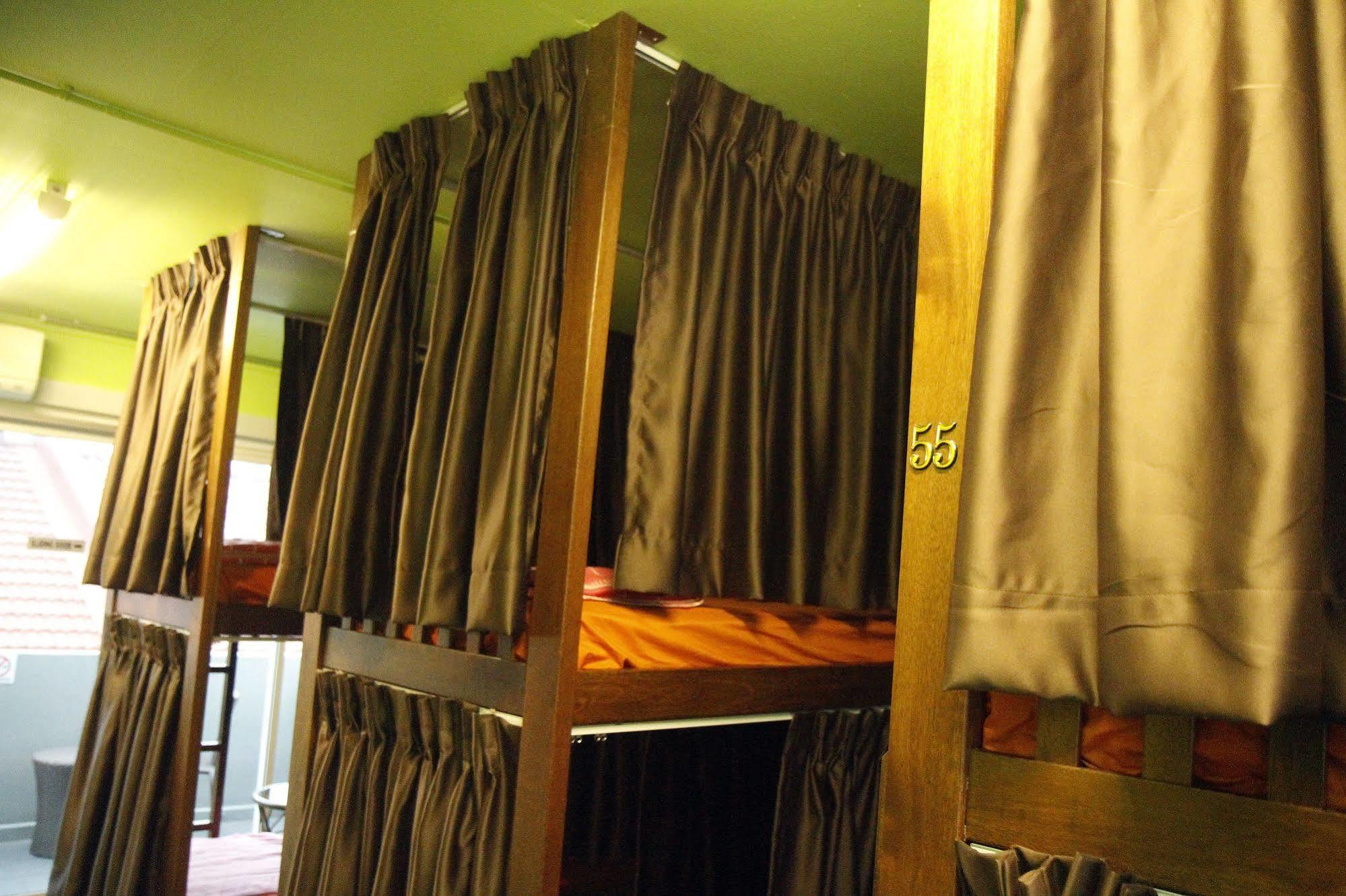 Hostel 60s