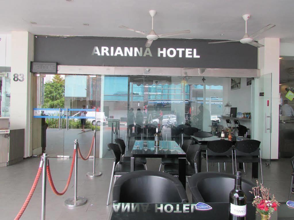 Arianna 2* Singapore